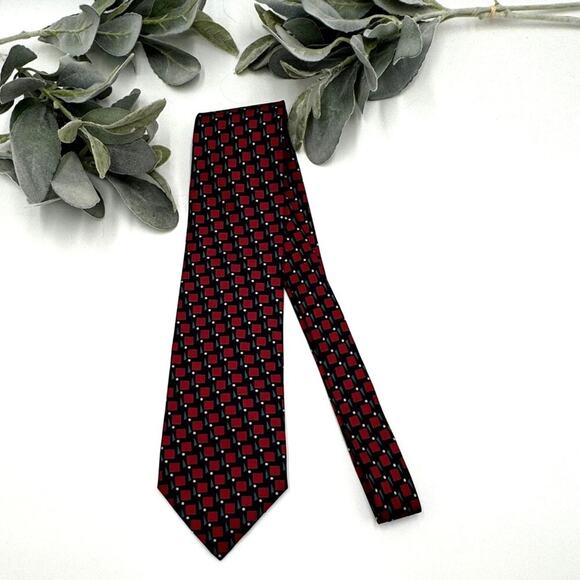 Christian Dior Monsieur Navy & Red Geometric 100% Silk Tie - Picture 3 of 6